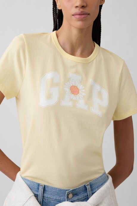 Remera Logo Gap Manga Corta Mujer Maize