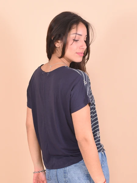 REMERA TINI AZUL OSCURO