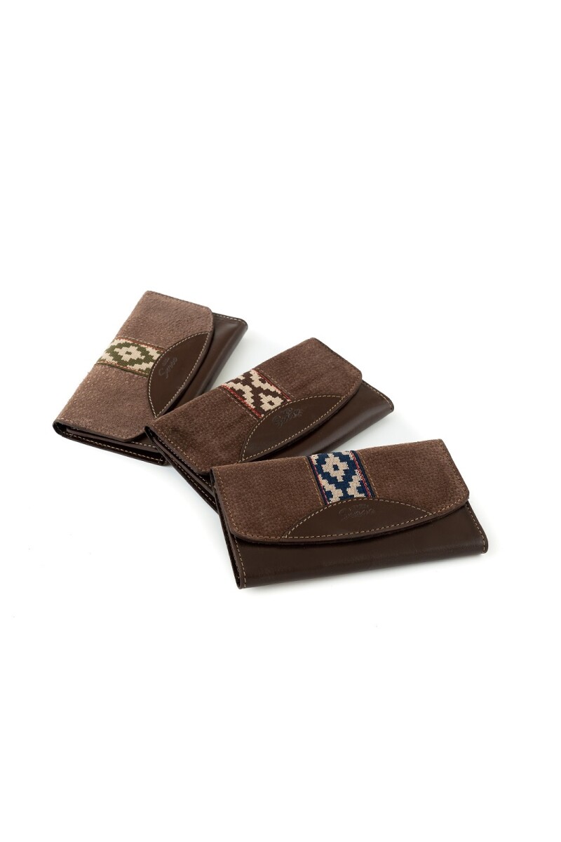 Lujo Rústico: Billetera Cuero Pecarí y Pampa Lujo Rústico: Billetera Cuero Pecarí y Pampa