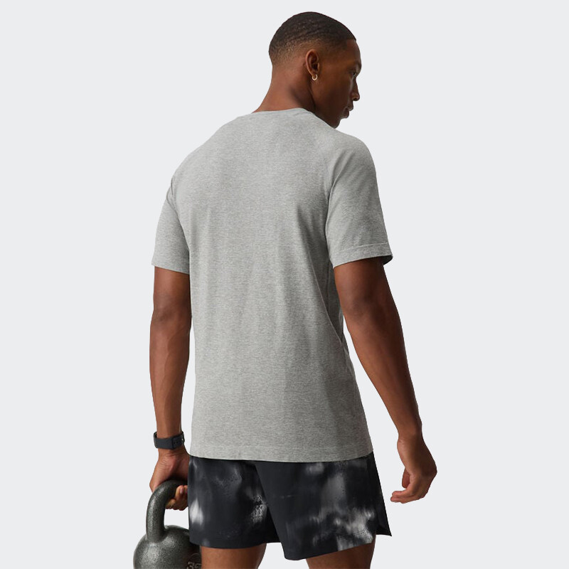 Remera Fabletics The Training Day Gris