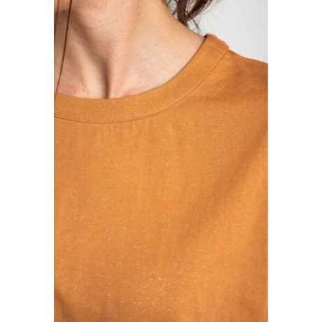 Remera Camel