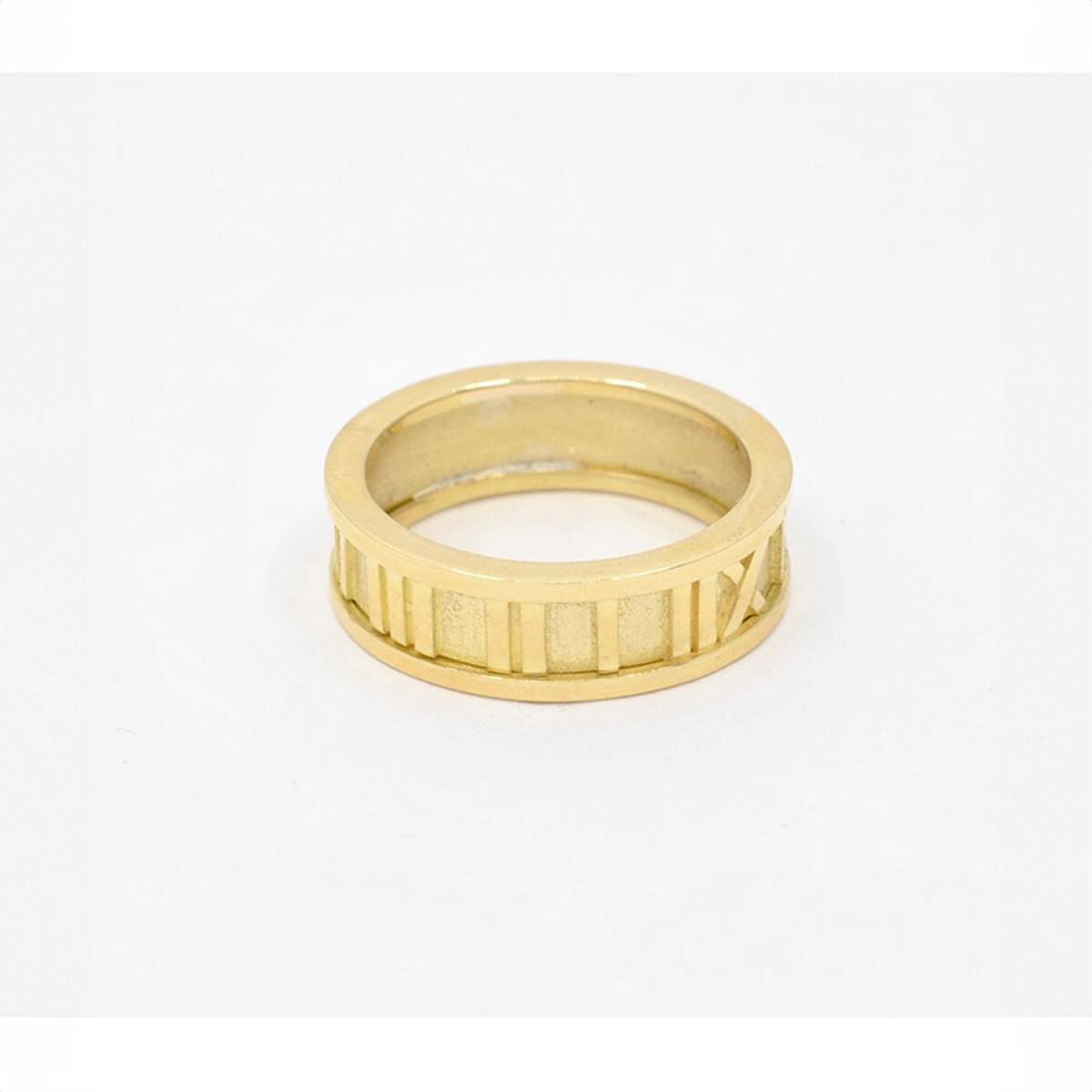 Anillo En Oro 18K Con Numeros Romanos 