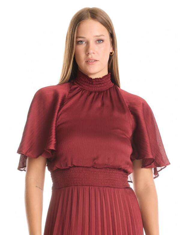 Vestido Saten Plisado BORDEAUX