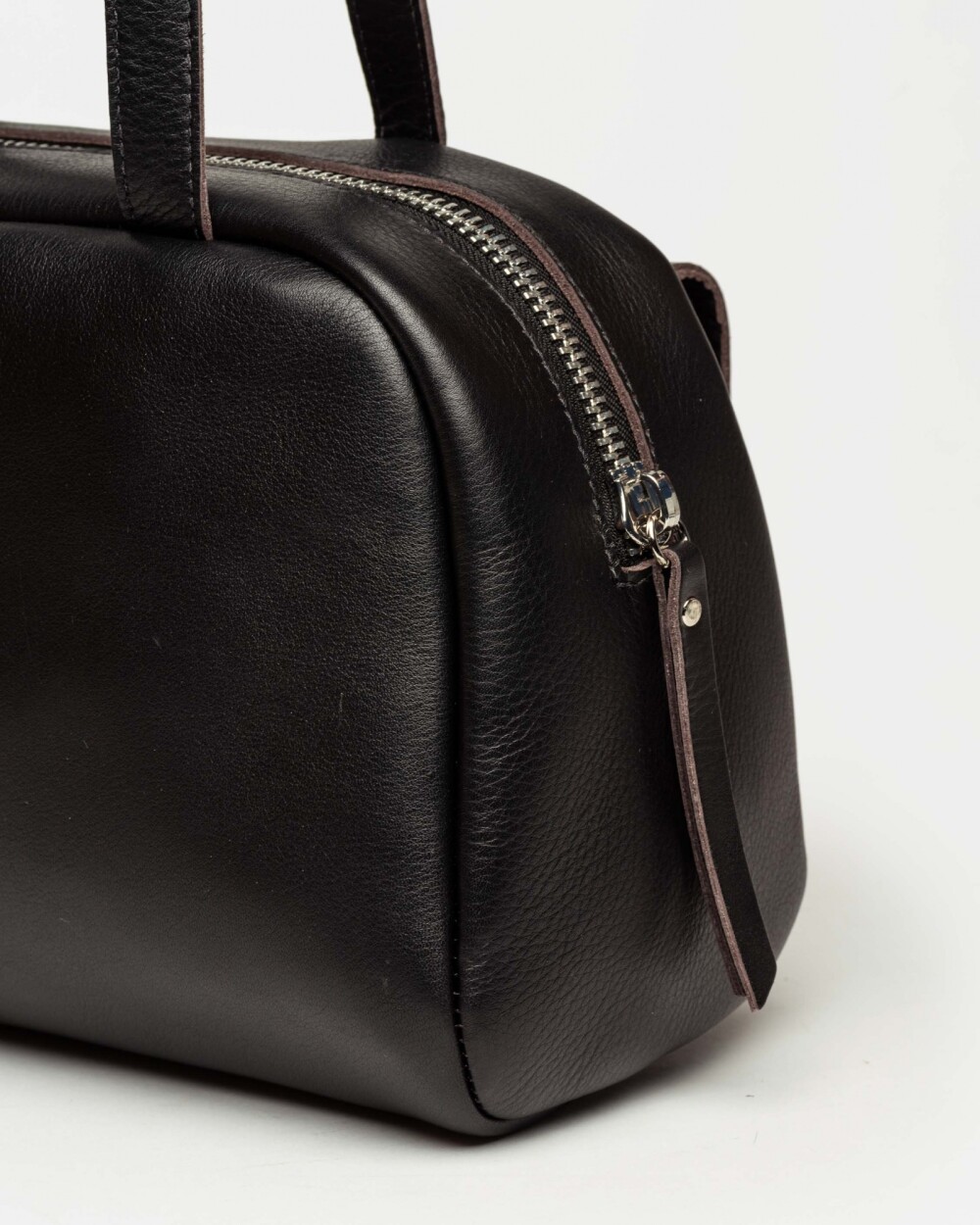 Bolso Indie en cuero vegetal liso Negro