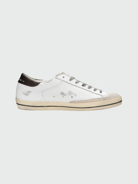 Golden Goose - SUPER-STAR IN WHTE LEATHER WITH GREEN STAR AND ANIMAL-PRINT HEEL TAB Blanco