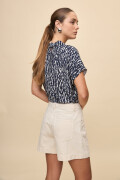 SHORT UNDER Crudo