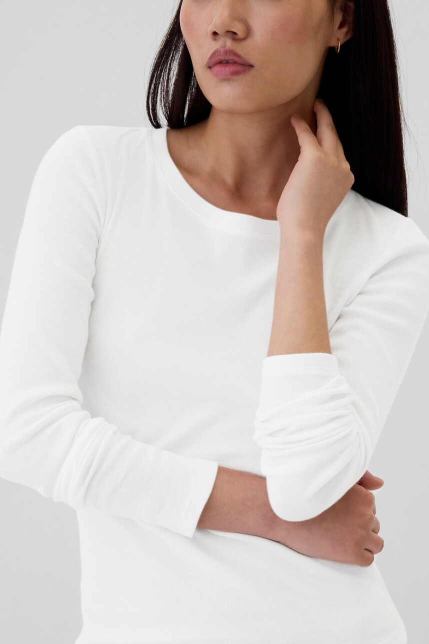Remera Básica Cuello Redondo Manga Larga Mujer White000