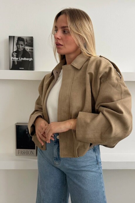 Campera VIRAL- manteca Campera VIRAL- manteca