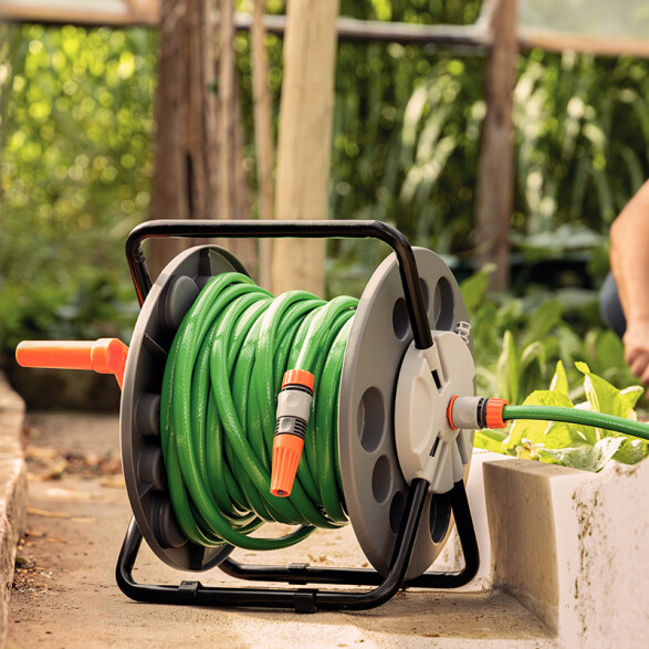 Kit de enrollador con manguera y accesorios TN1676