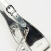 Cartera al hombro Leaf en efecto cuero charol Metalizado