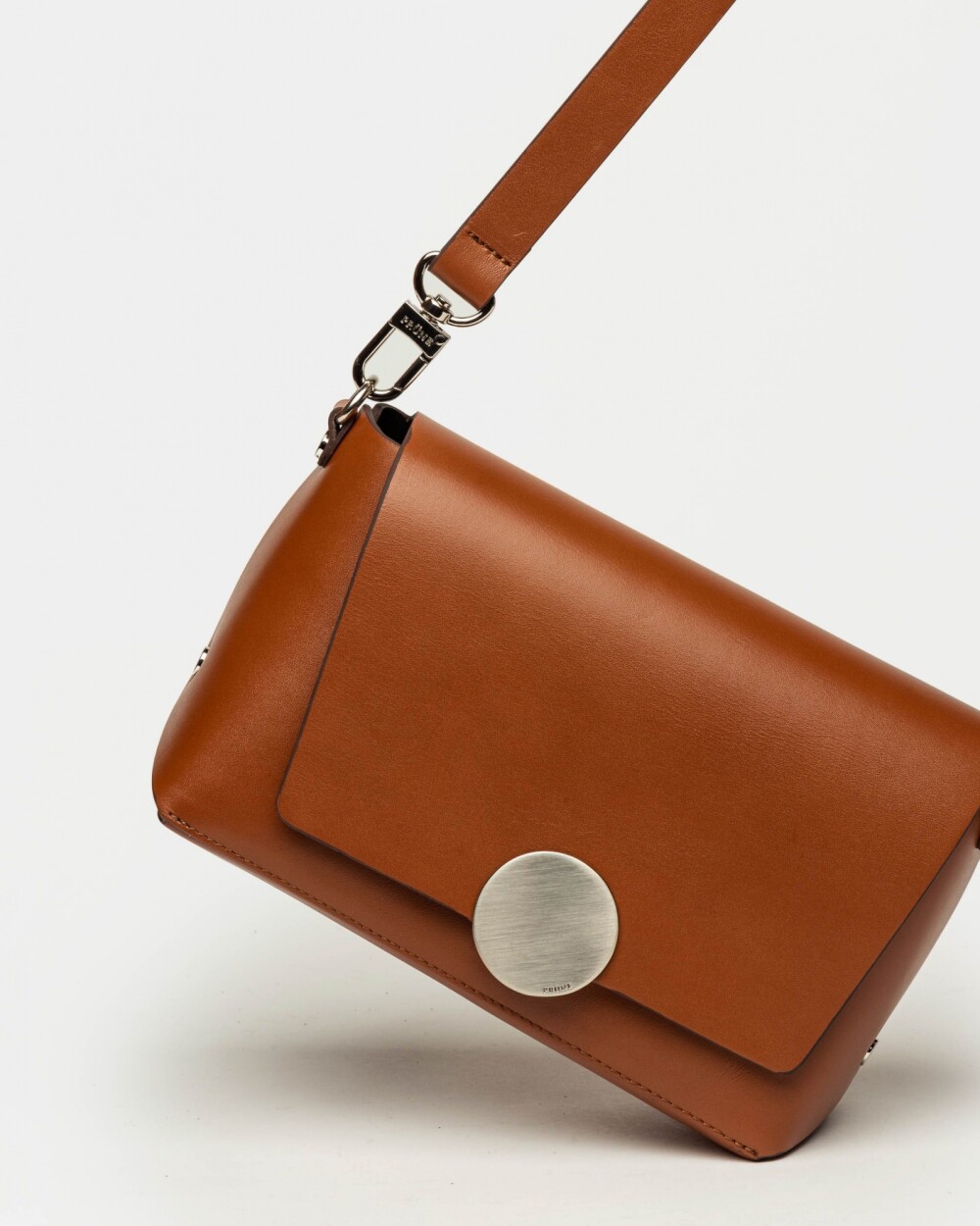 Bandolera Oasis en cuero vaquita Cuoio