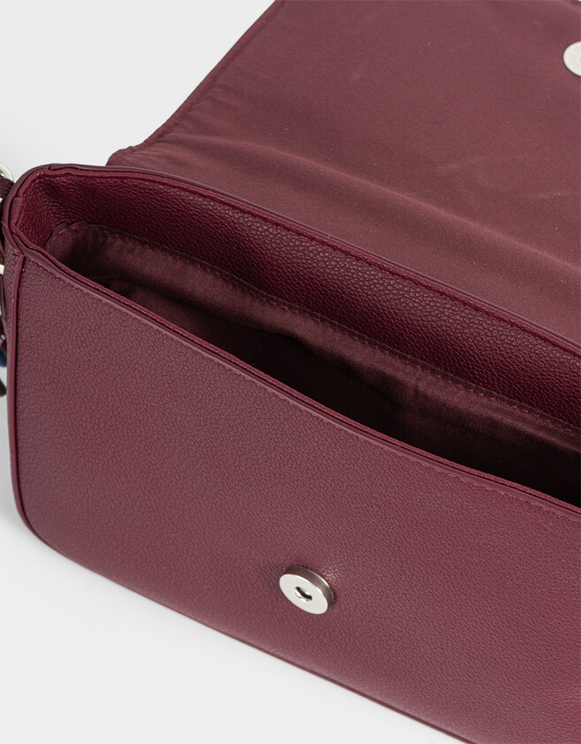 Bandoleras Bandolera Con Charm Burgundy - Rojo Vino