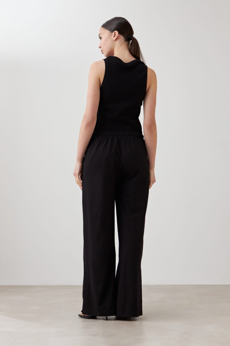 Pantalón con pretina elastizada negro