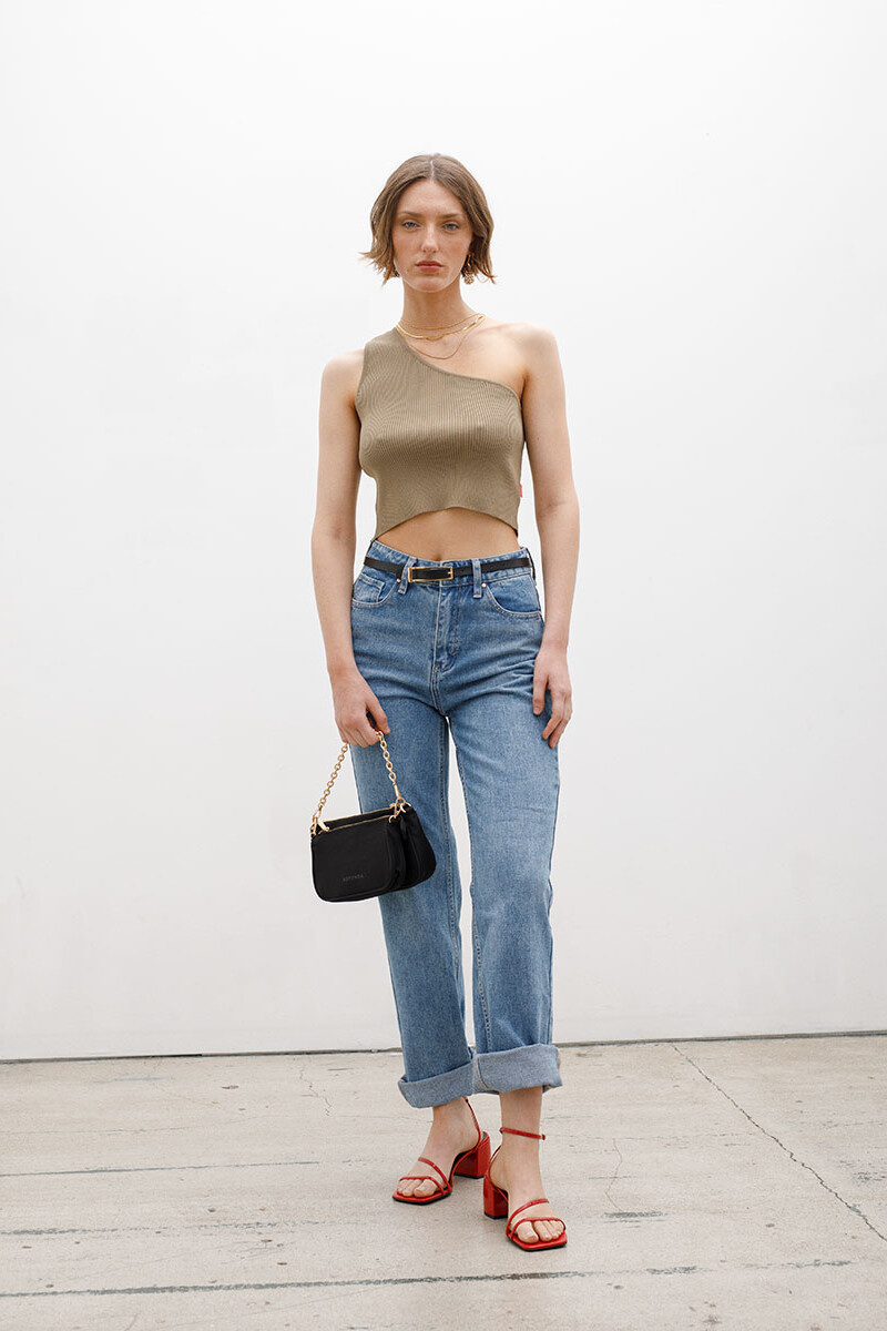 Lini Olive
