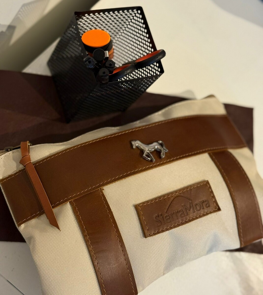 Sobre Cartuchera Mustang - Hielo 