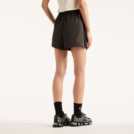 Short New Balance de Dama - Trackside - WB6260DMBLK DARK GREY