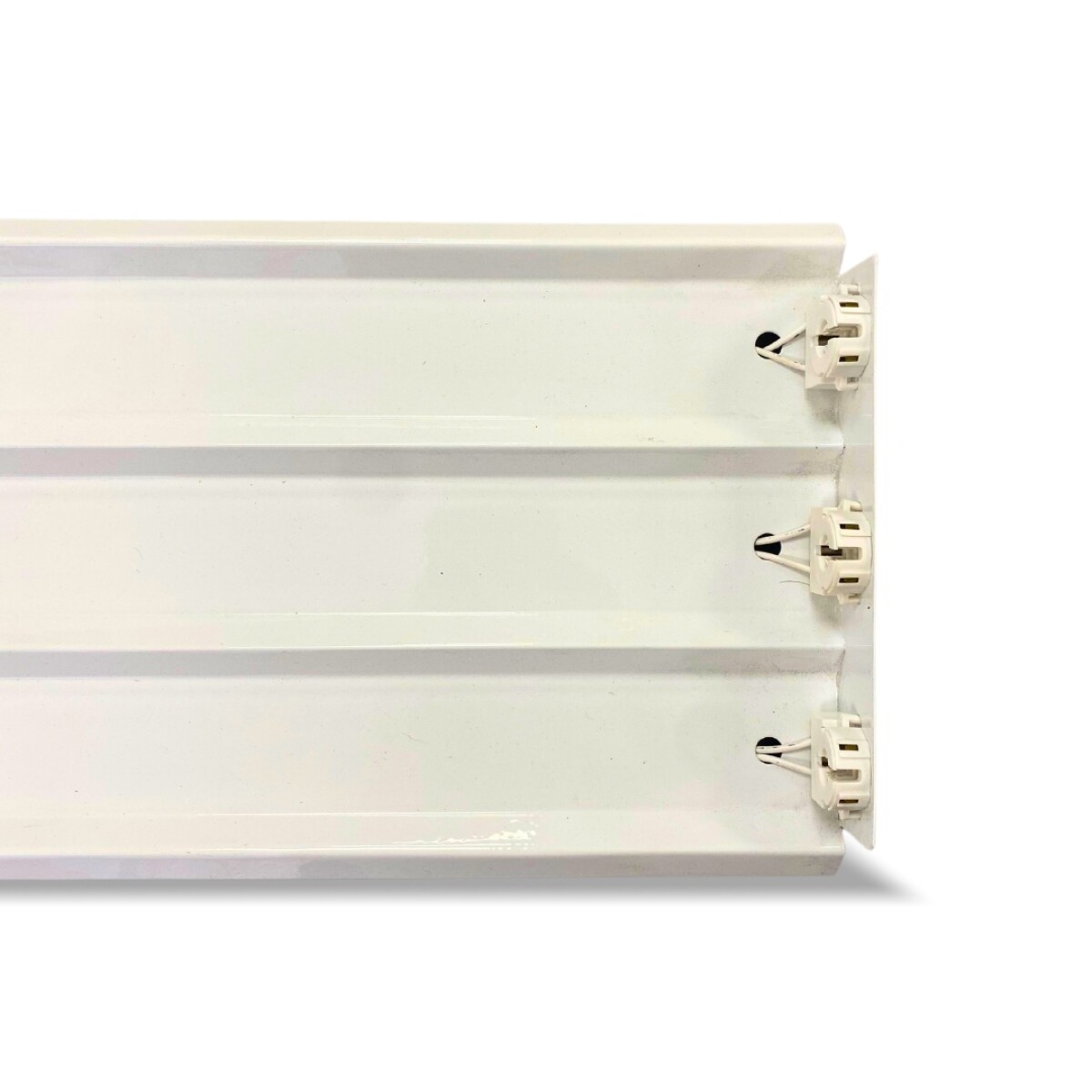 ARTEF. ADO. ACANALADITO 3X40W P/ FLUOR. LED 