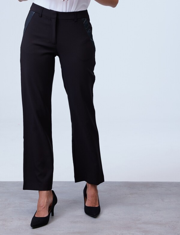 Pantalon Detalle Eco Cuero NEGRO