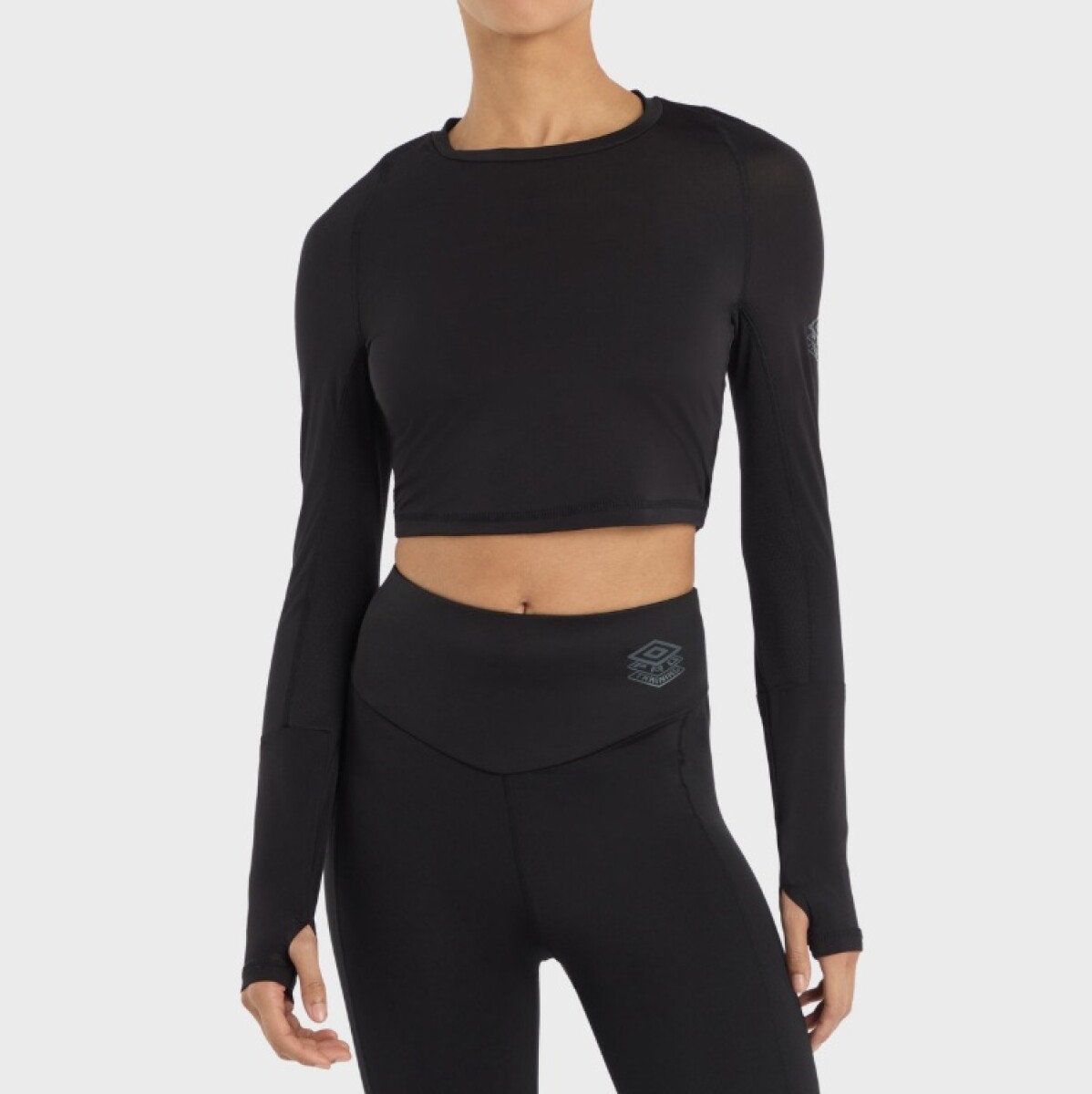 TOP PRO TRAINING CROPPED LS Umbro Mujer - 002 