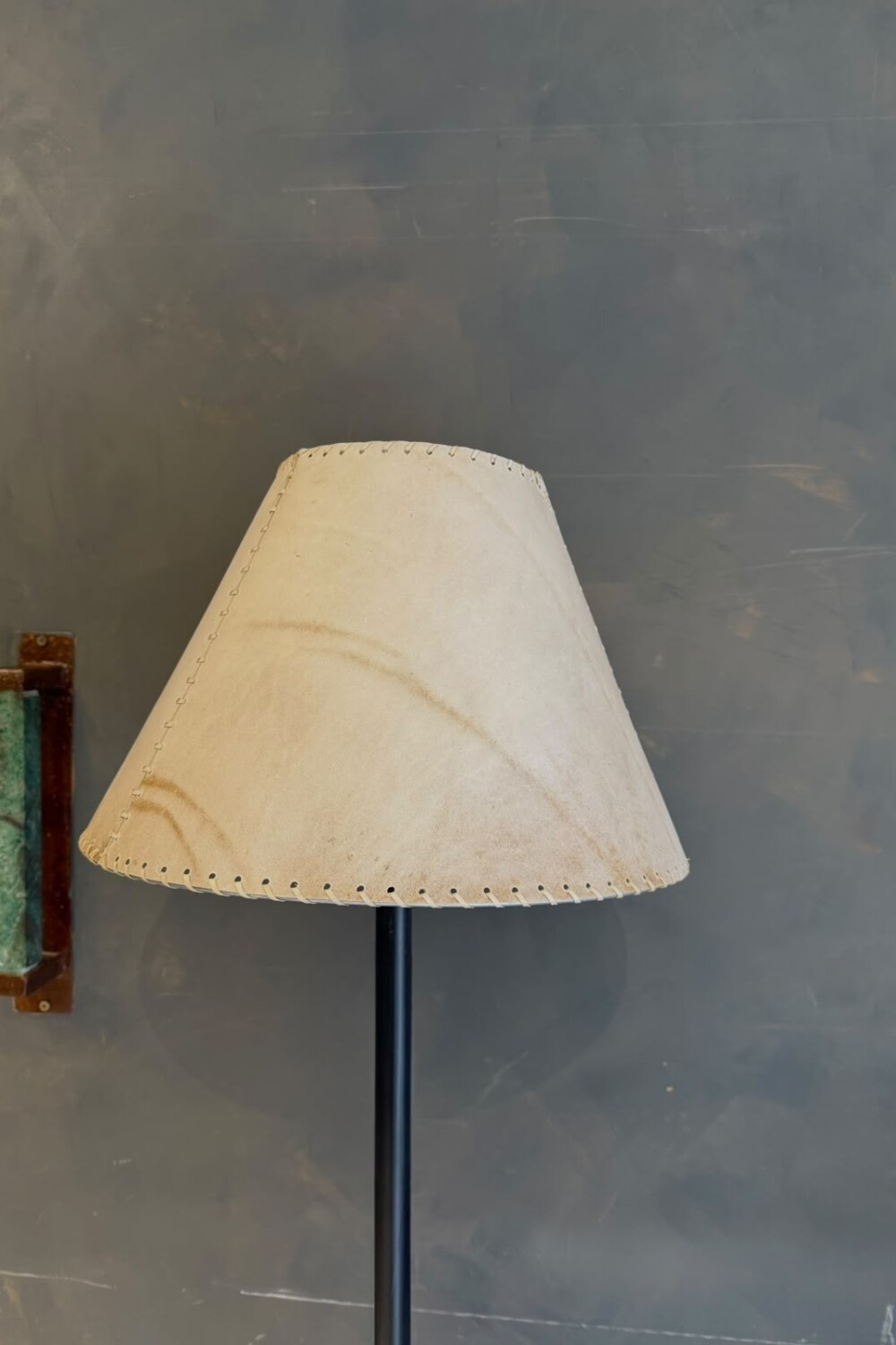 Floor Lamp Grande Lonja / Negro