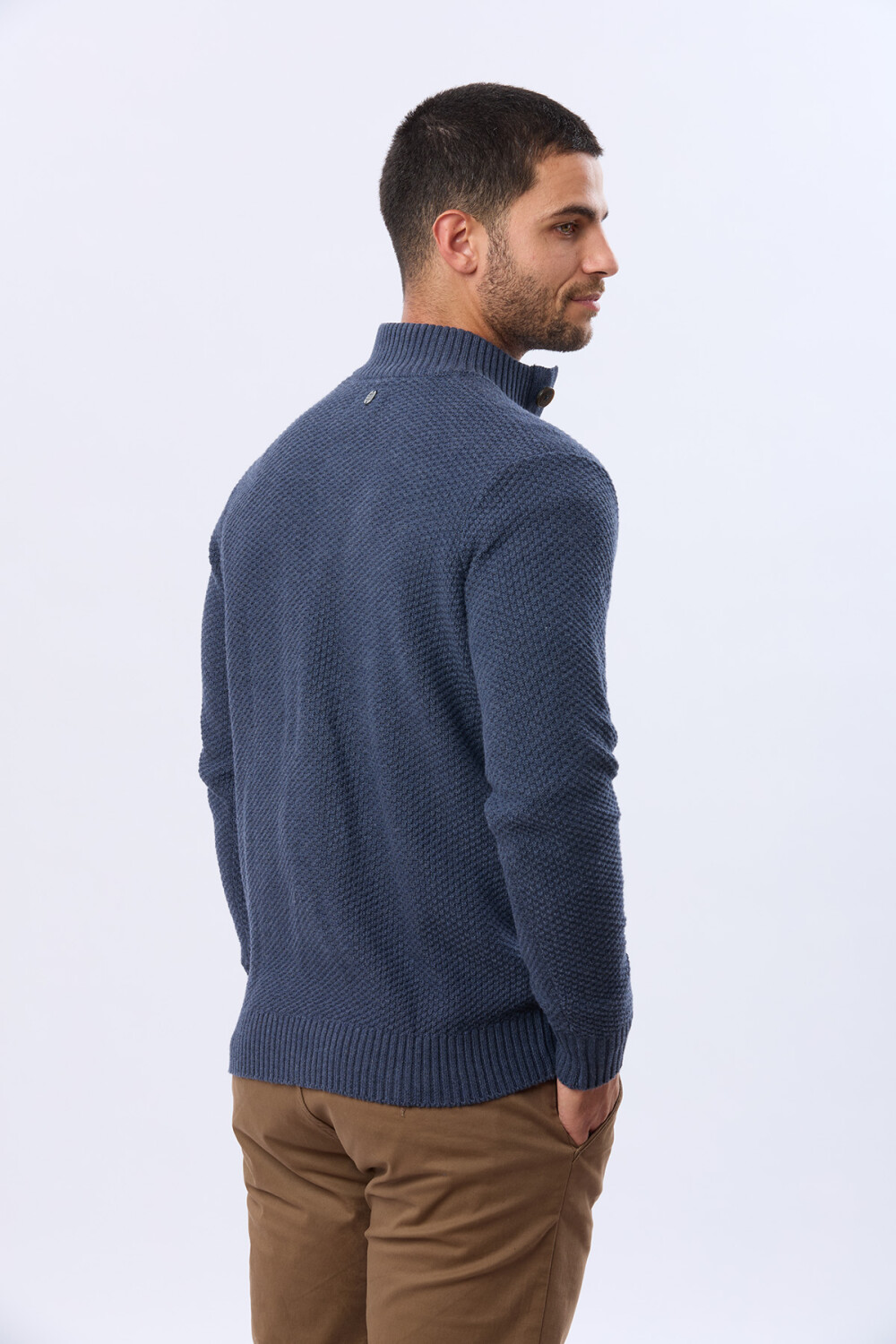 BUZO 1/2 BOTÓN CON ESTRUCTURA Piedra