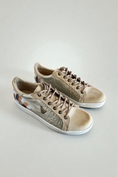 Sneakers Dasha Natu Y Dorado Con Arte Sneakers Dasha Natu Y Dorado Con Arte