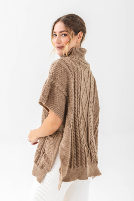Poncho July Marrón