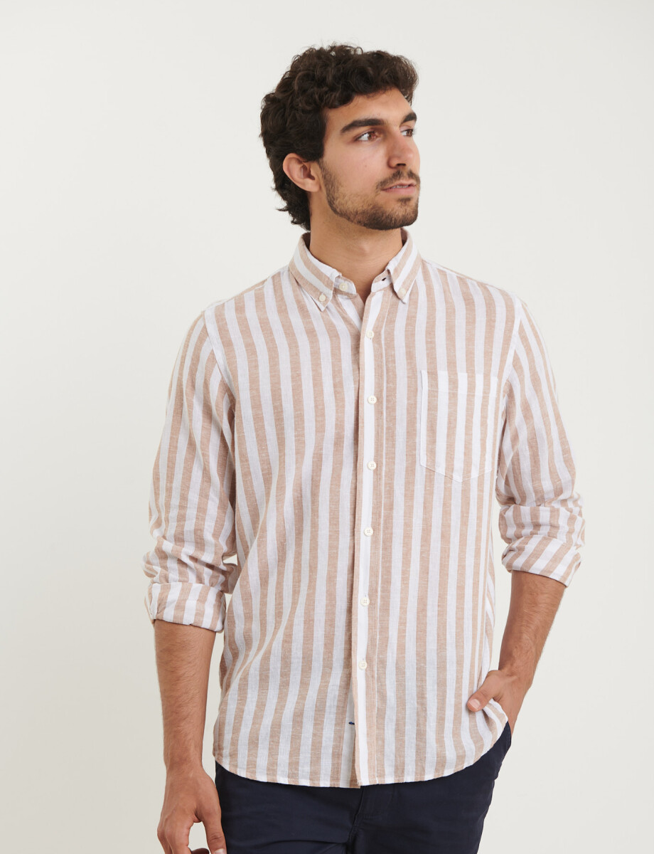 012566 CAMISA HARRINGTON LABEL Blanco/camel