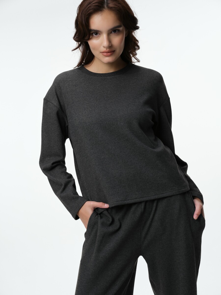 Buzo Robyn - Gris Oscuro 