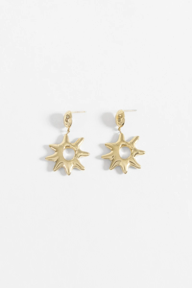 Aros acero con dije estrella dorado