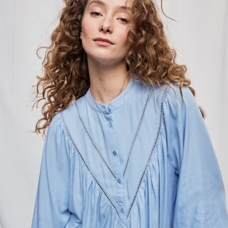 CAMISA MACA Celeste