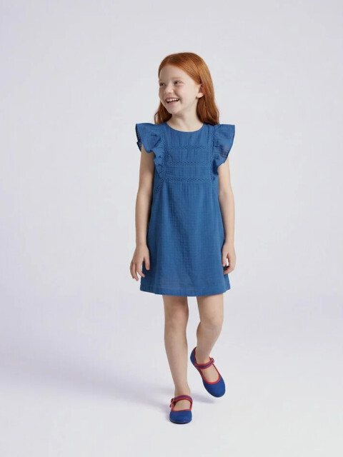 Vestido Con Tiras Bordadas Gris