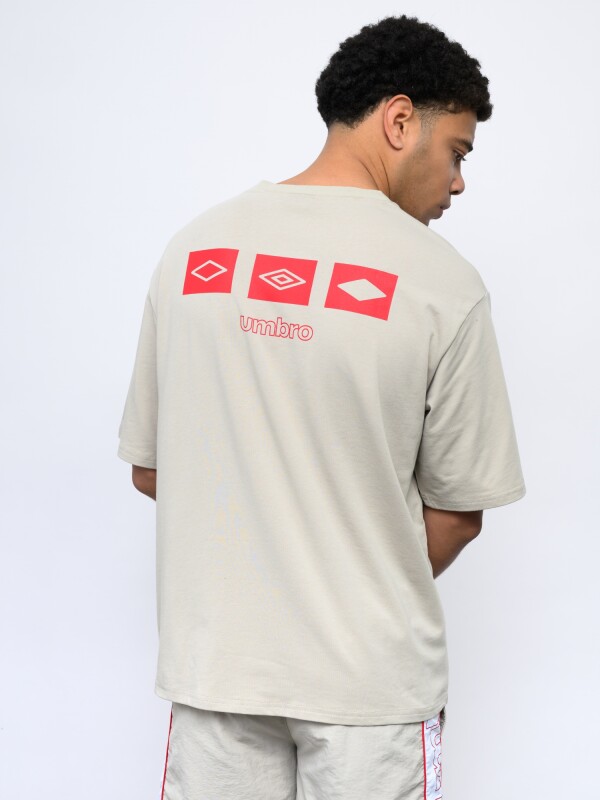REMERA TRUCKER Umbro Hombre 0b4