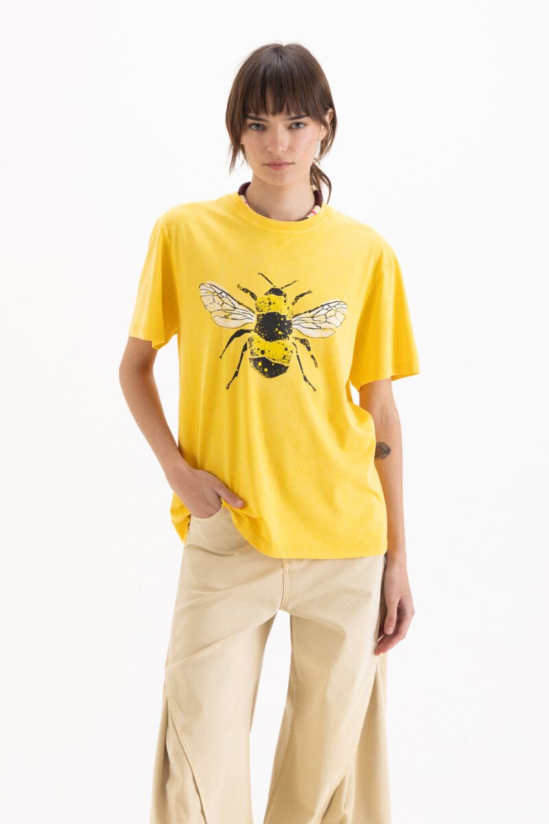 REMERA BEE Amarillo