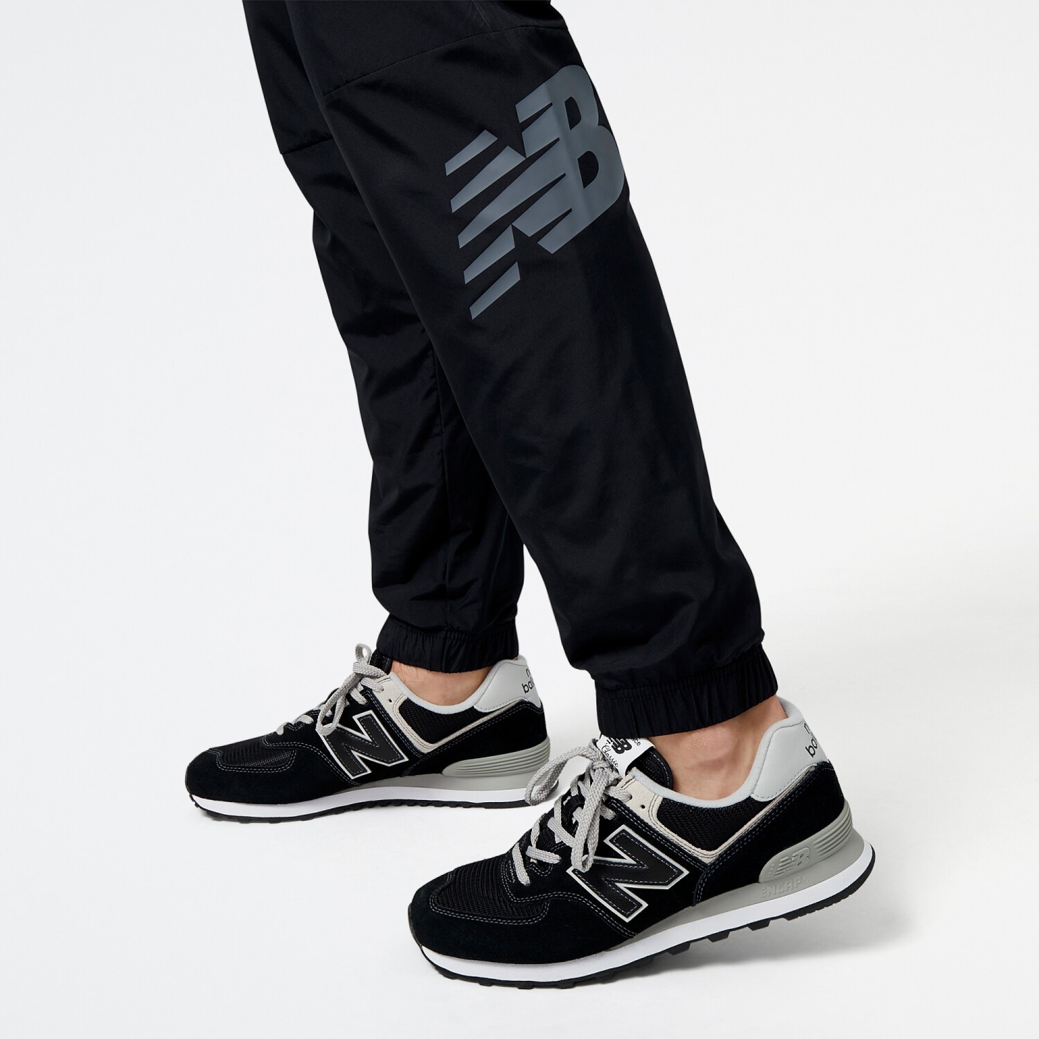 New balance tenacity fleece jogger on sale