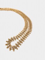 Collar Largo Con Colgante Flecos Metálicos dorado