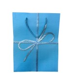 BOLSO DE REGALO • 23x18cm BOLSO DE REGALO • 23x18cm