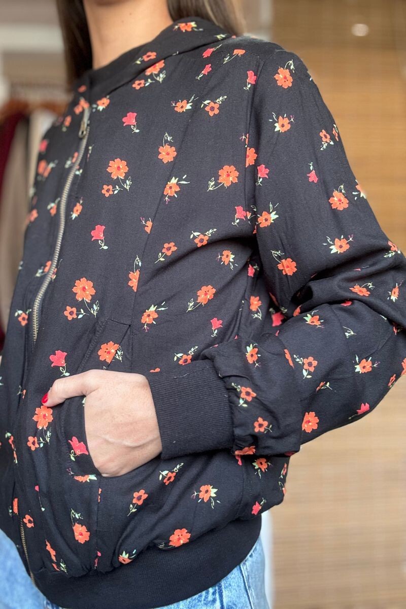 Campera capucha rayón Flores naranjas