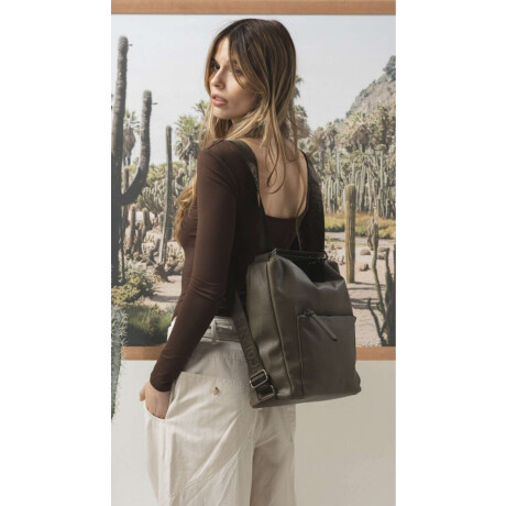 Cartera Mochila Kelly Oliva