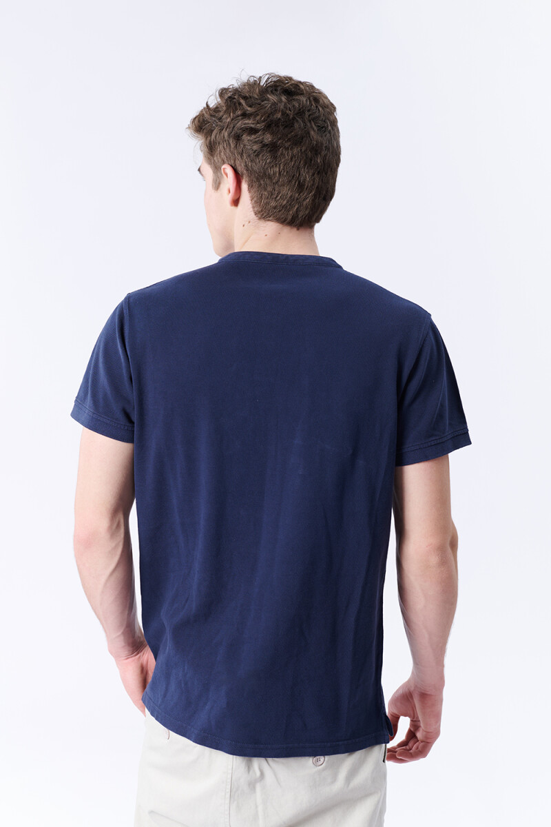 Remera Manga Corta PiquÃ© Cuello Mao Azul Marino