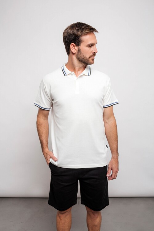 Remera Adrian Blanco