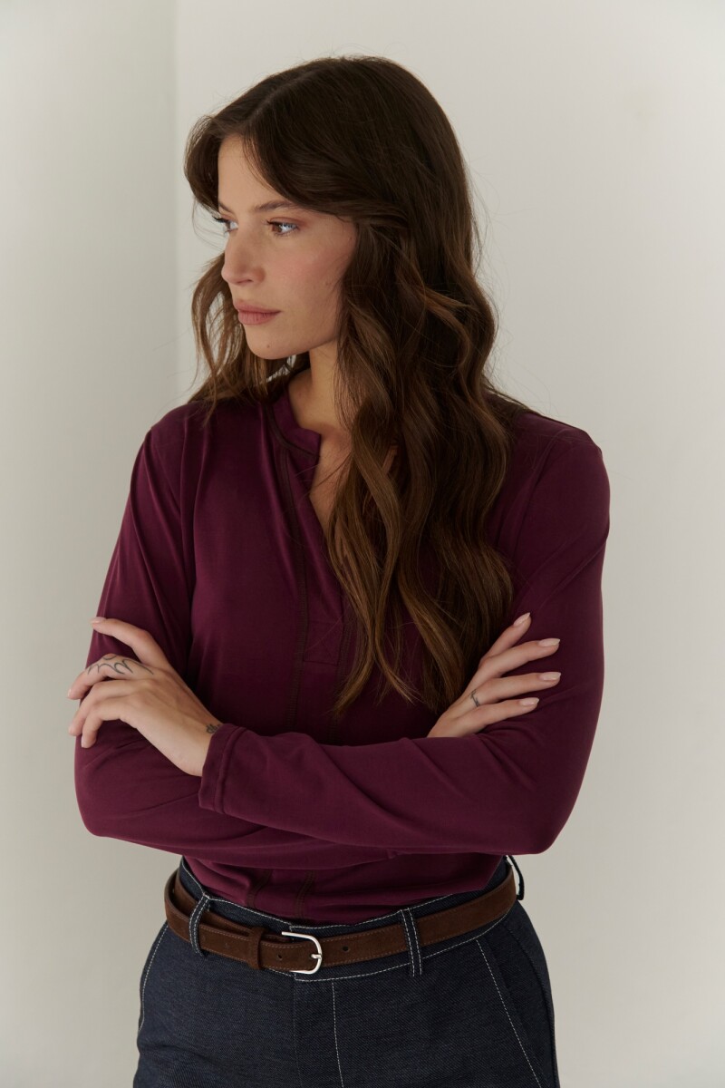 REMERA LYS BURDEOS