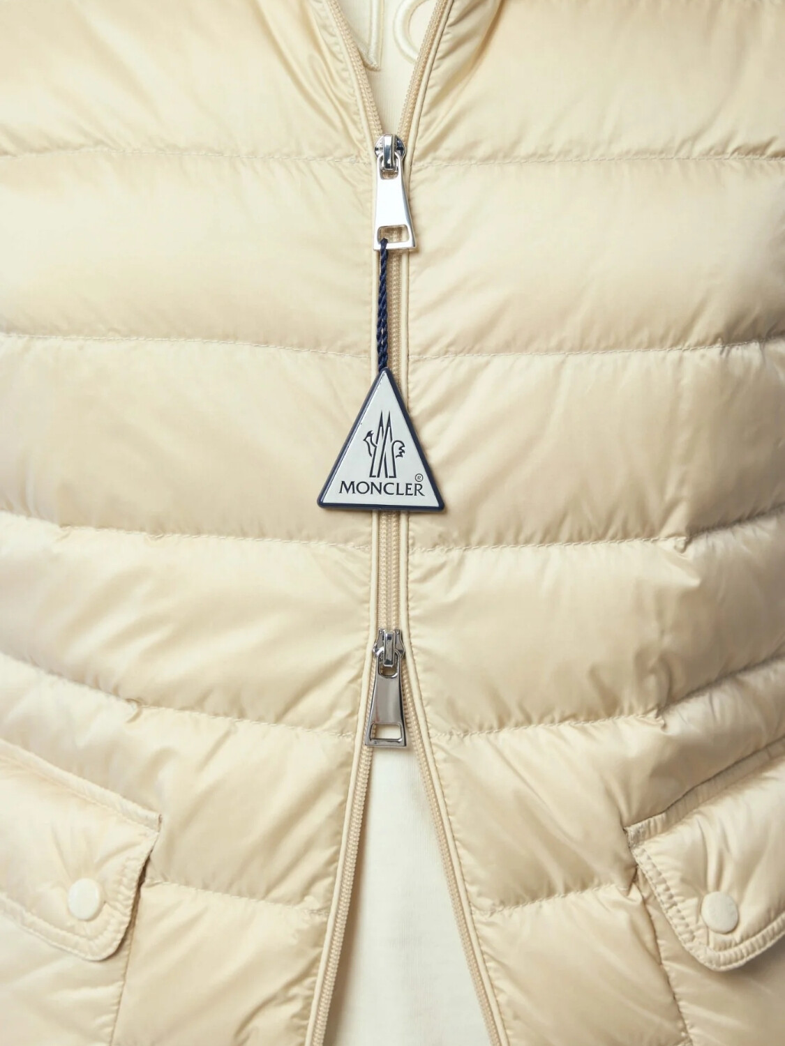 MONCLER - Campera Corta Lans Beige Claro
