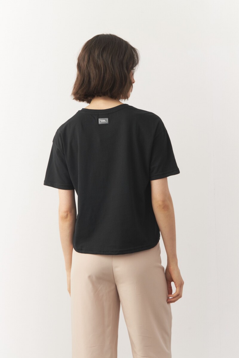 REMERA ALAI Negro