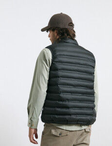 300510 CHALECO HARRY Negro