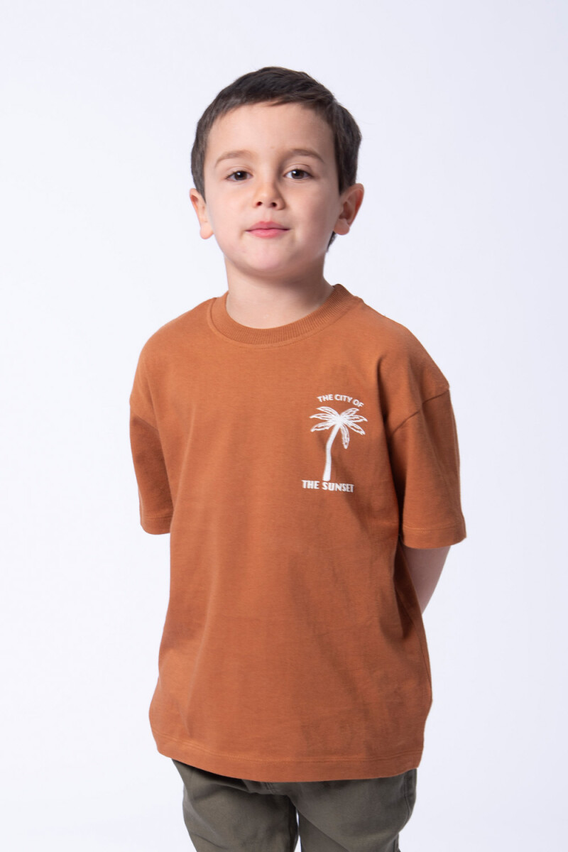 Remera Manga corta Oversize - Palmera mostaza 