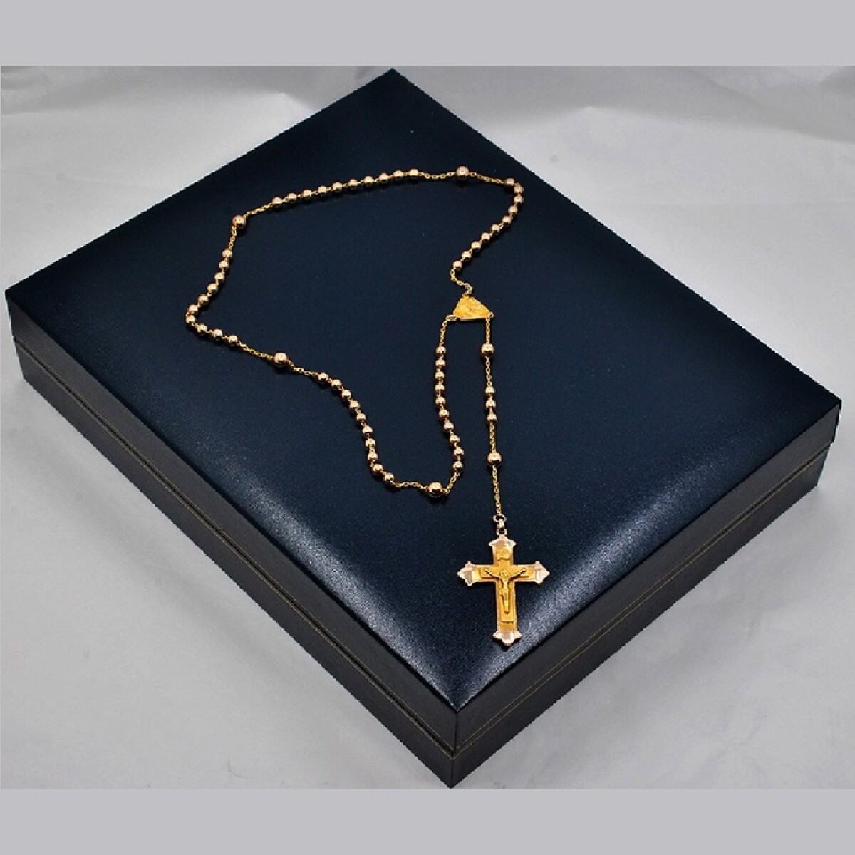 Rosario Antiguo En Oro 18K 