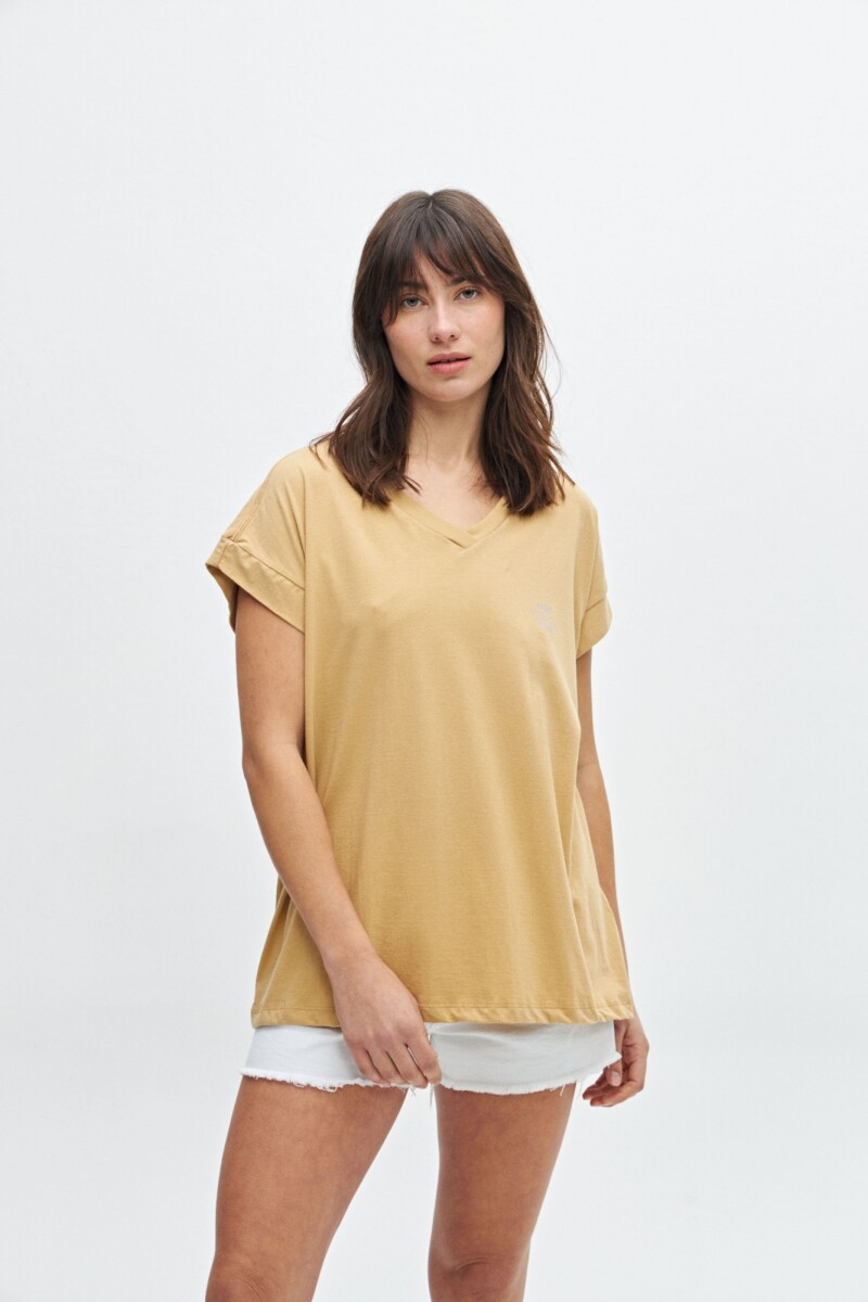 Musculosa básica Famone - Dulce de leche 