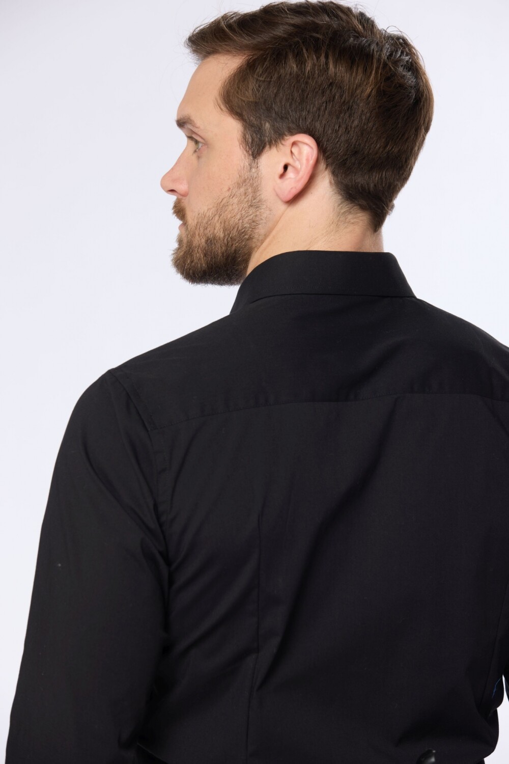 CAMISA ENTALLADA Negro