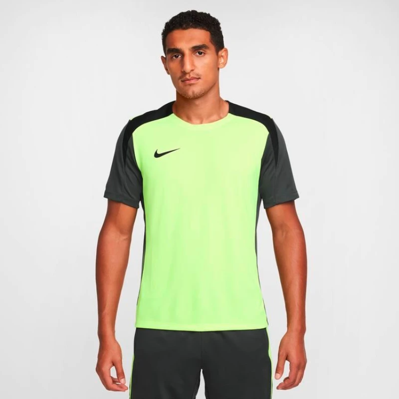 Remera Nike Strike de Hombre Amarillo